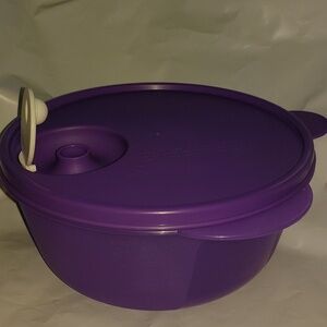 Tupperware CrystalWave PLUS 6.25 CUP Round Microwave Reheatable Bowl Vented Seal